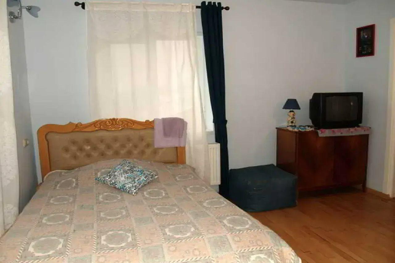 Three Jugs B&B Jrvezh Екстер'єр фото