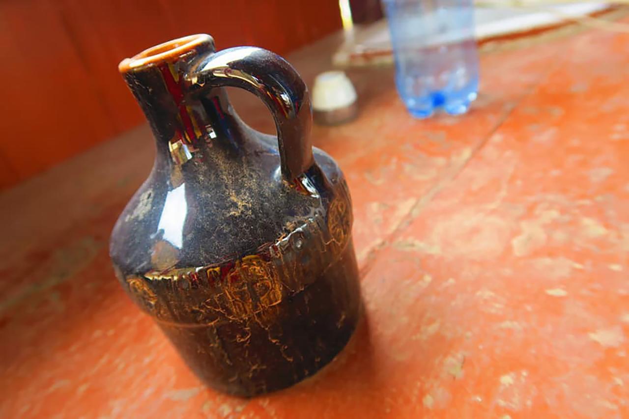 Three Jugs B&B Jrvezh Екстер'єр фото